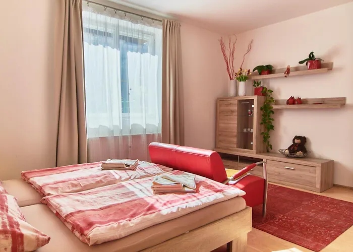 Апартаменты Cozy With Terrace Near Castle *